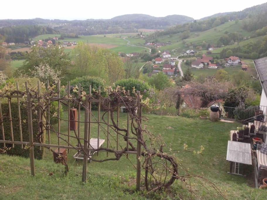 Charmantes Landhaus Mit Garten Und Traumhaftem Fernblick Thal  Extérieur photo
